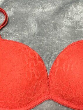 Victorias Secret 32B push up bra